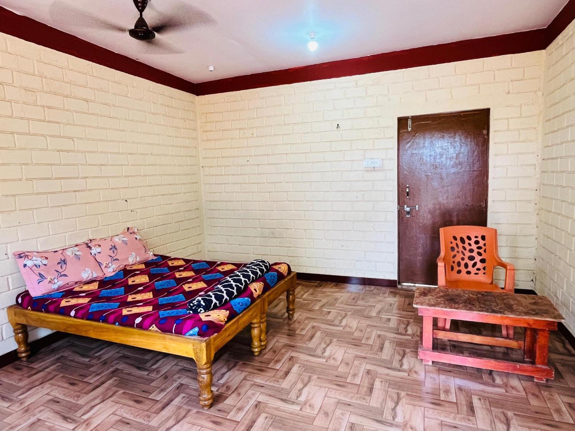 Sampige Heritage Koppal Zimmer foto